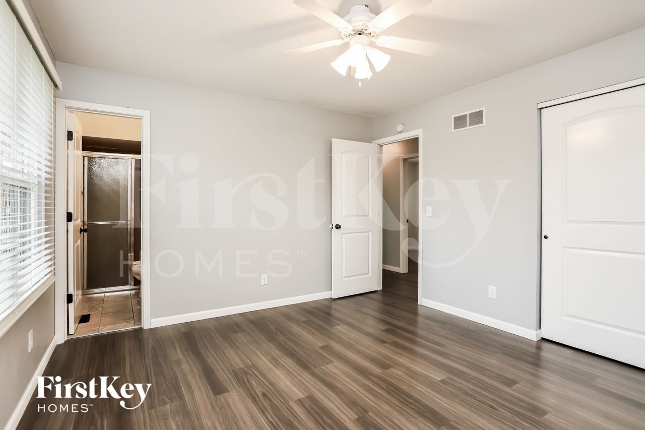 1366 Brandywine Ln - Photo 7 of 15