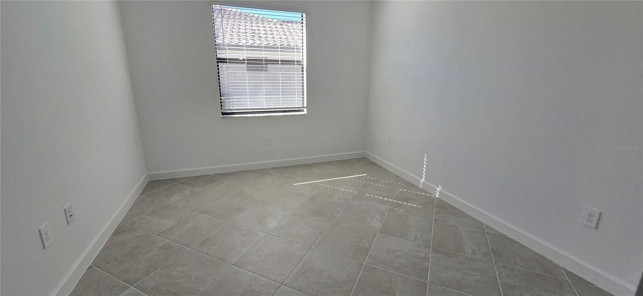 15810 Sunny Day Dr - Photo 6 of 25