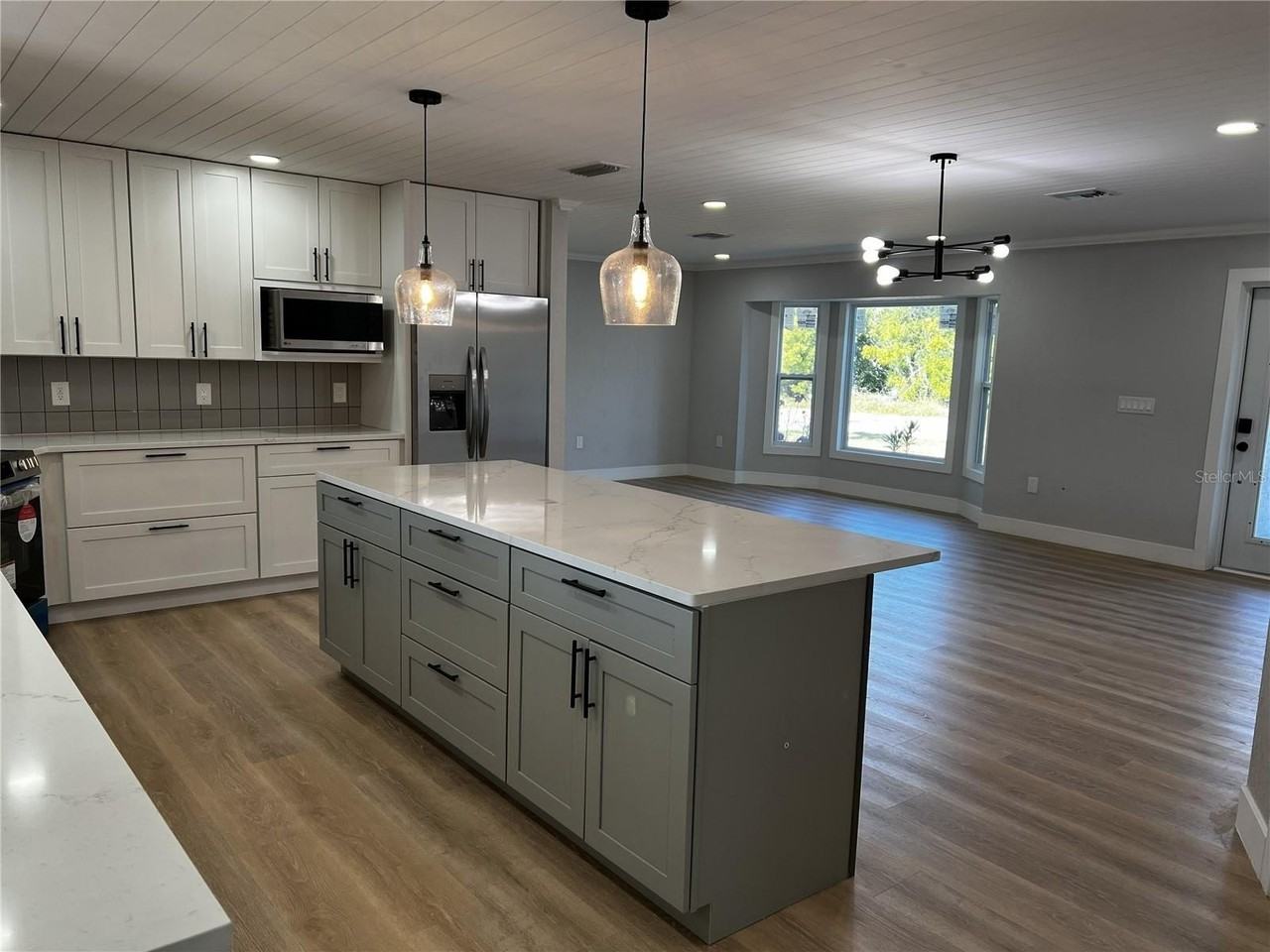 403 28th St - Photo 7 of 21