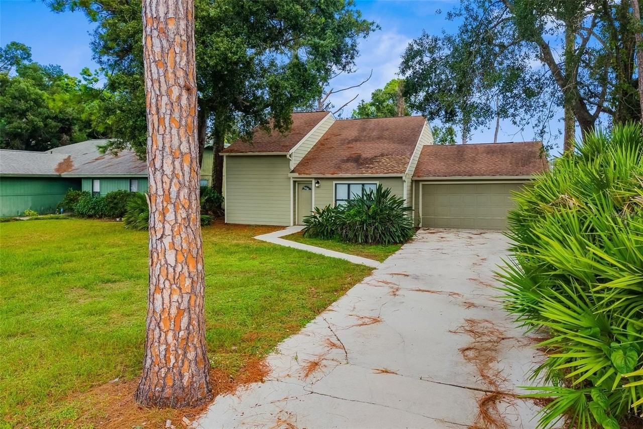 2004 Wood Hollow Pl - Photo 3 of 44