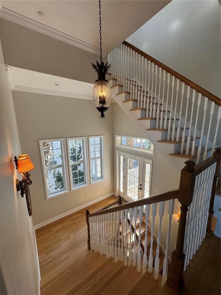 323 Ocean Crest Dr - Photo 5 of 22