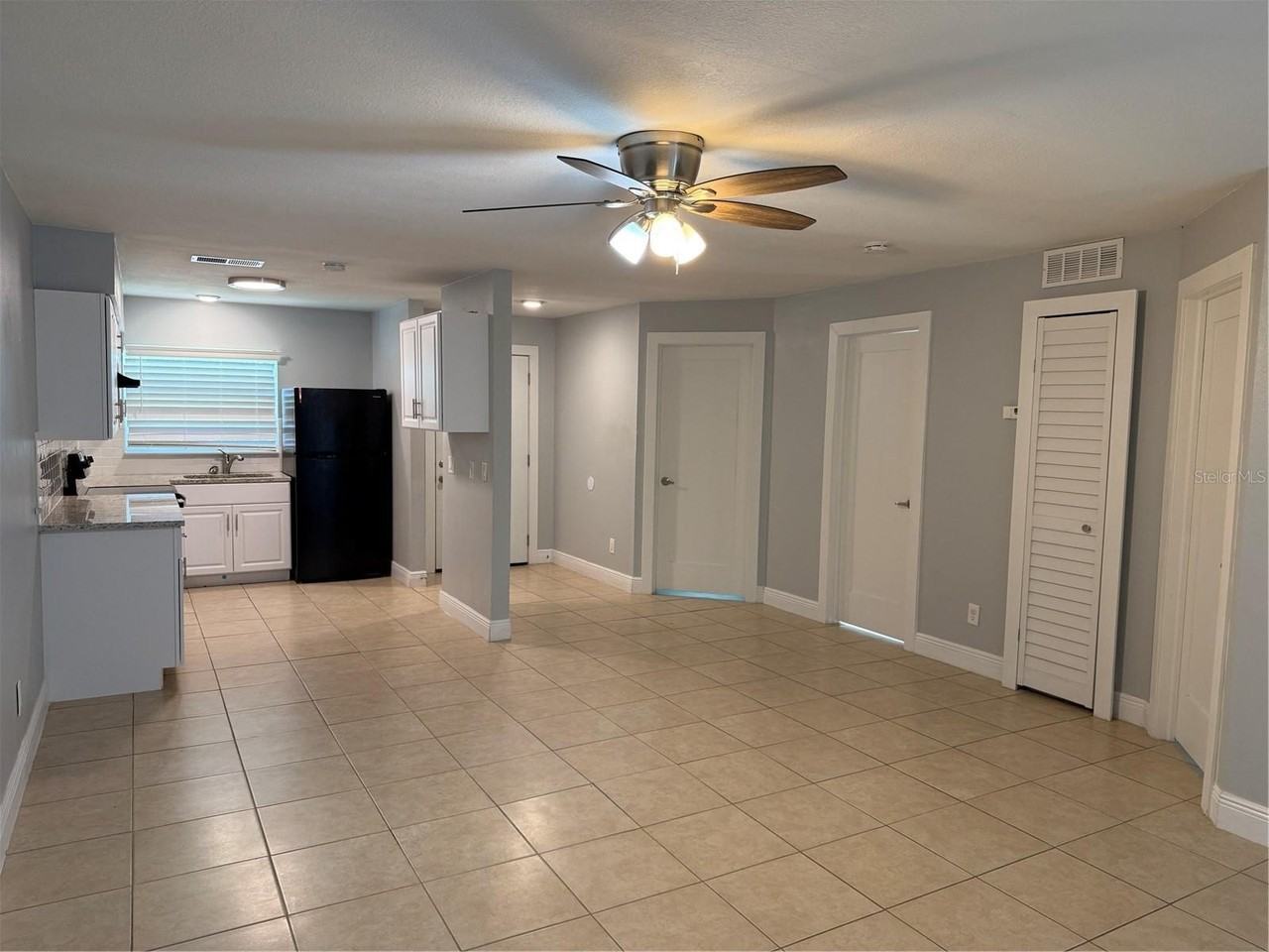 712 Parkwood Ave #2 - Photo 5 of 15