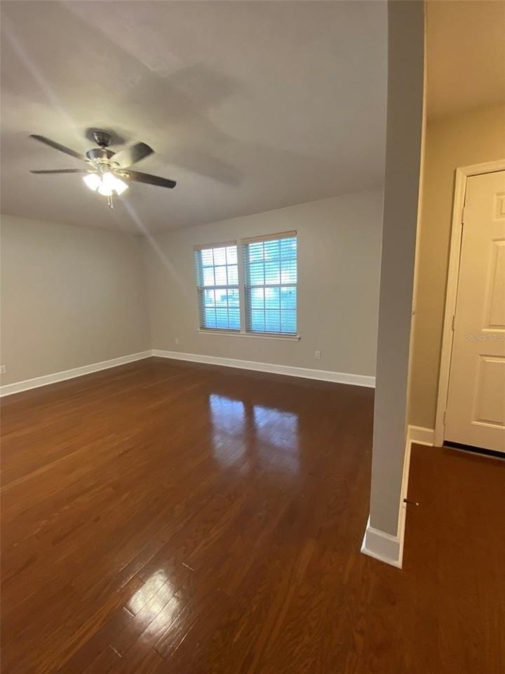 3445 Nw 25th Ter - Photo 4 of 27