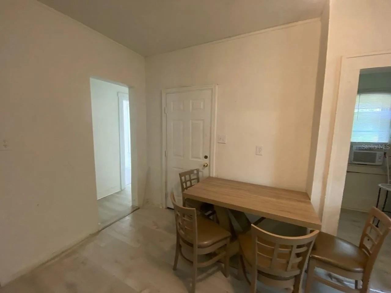 4427 RALEIGHT STREET - Photo 7 of 31