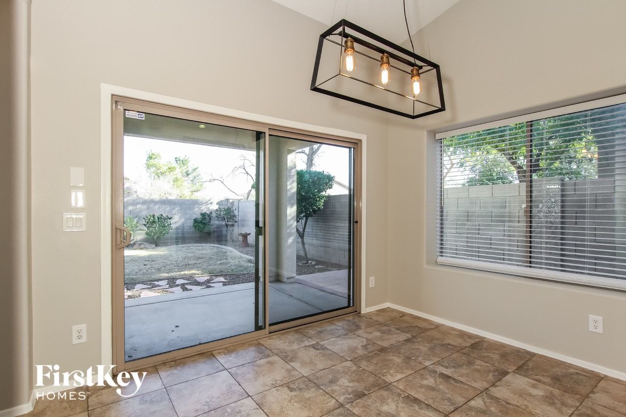 14521 N 145th Dr - Photo 4 of 15