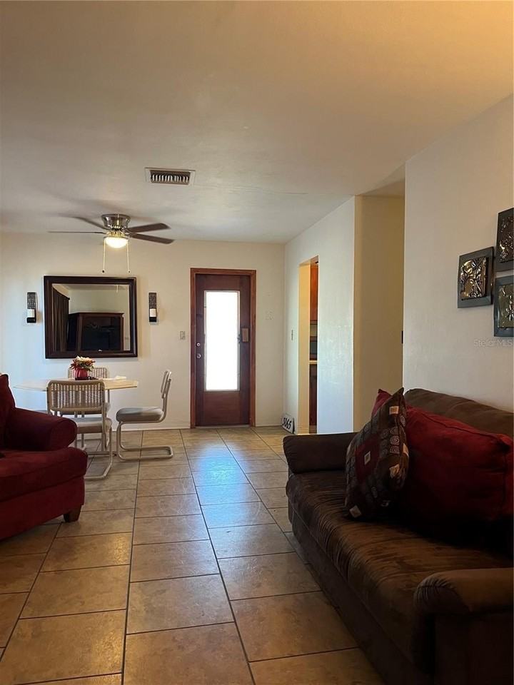 3065 Lake June Blvd - Photo 5 of 22