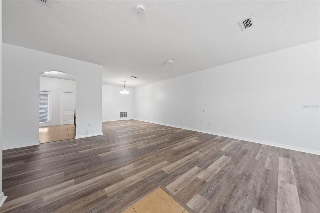 1704 Buckeye Falls Way - Photo 3 of 26