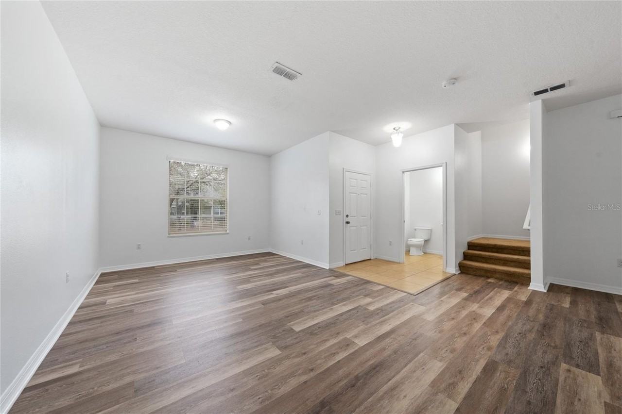 1704 Buckeye Falls Way - Photo 4 of 26