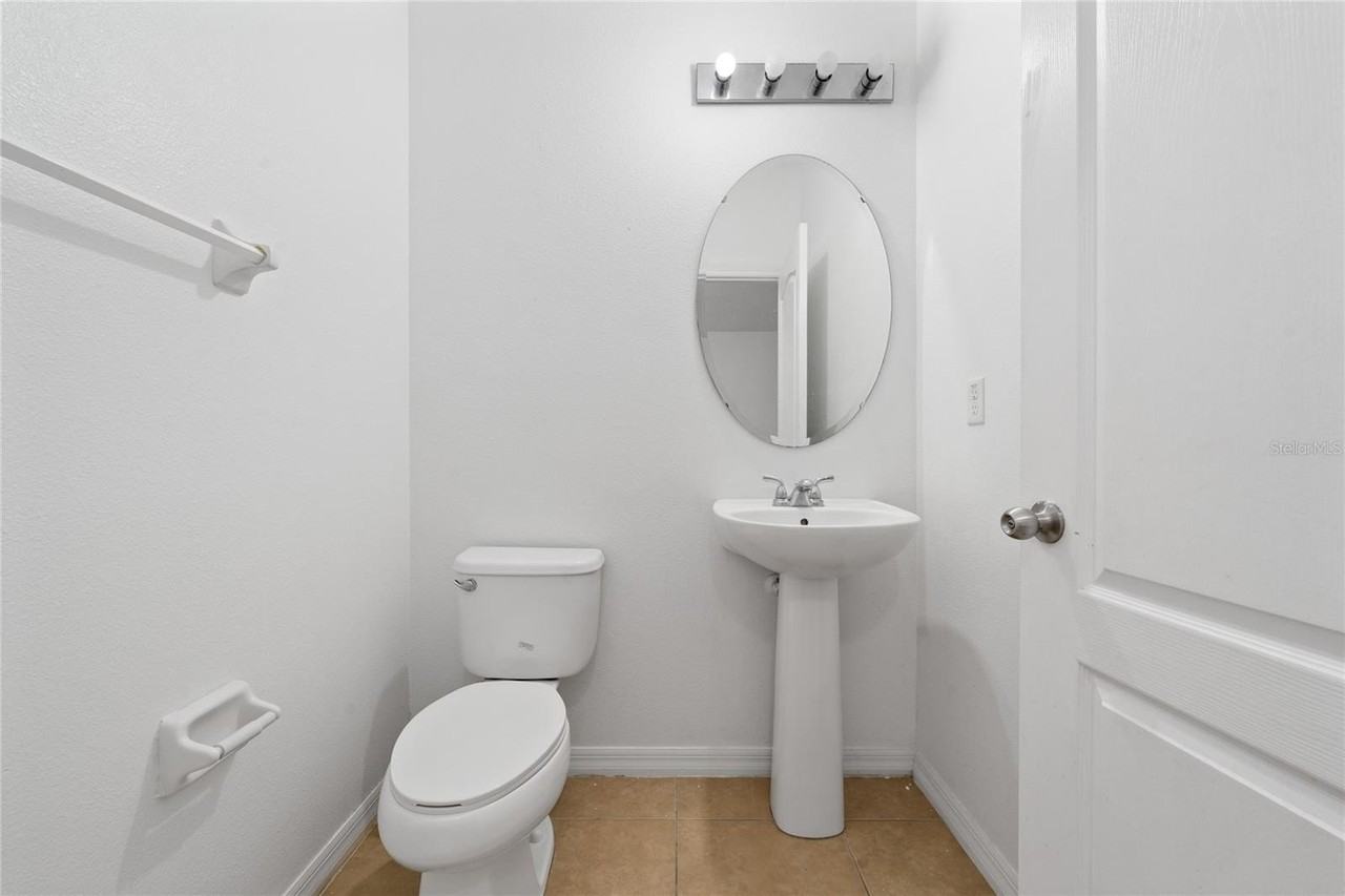 1704 Buckeye Falls Way - Photo 5 of 26