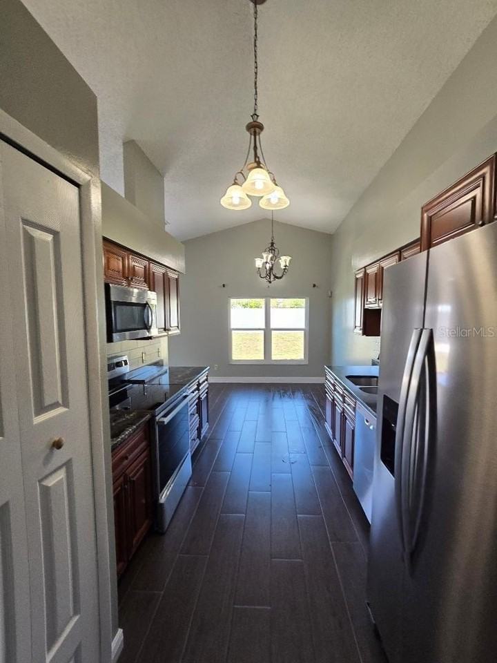 2804 Talladega Dr - Photo 5 of 12