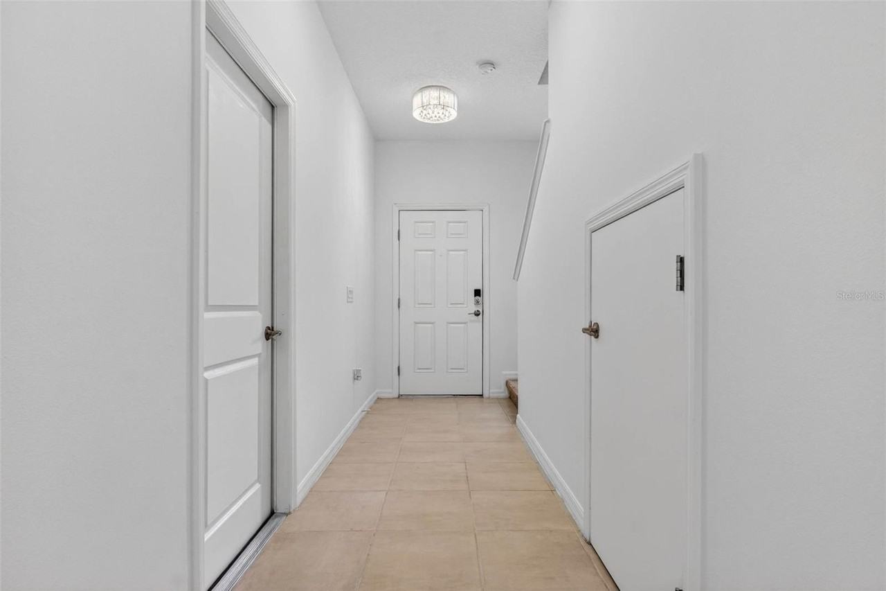 3583 Davenport Creek Ct - Photo 5 of 50