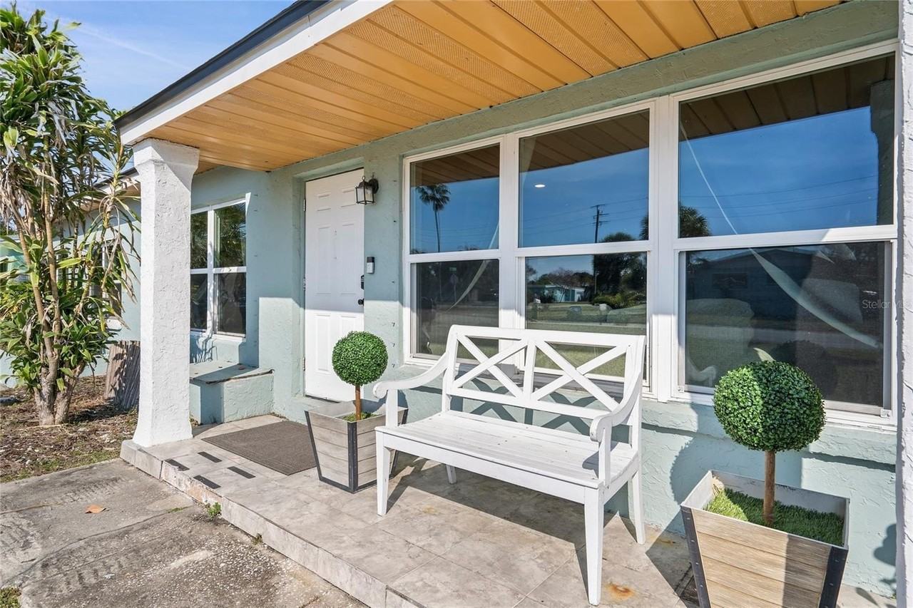 601 Sea Gull Dr - Photo 4 of 45