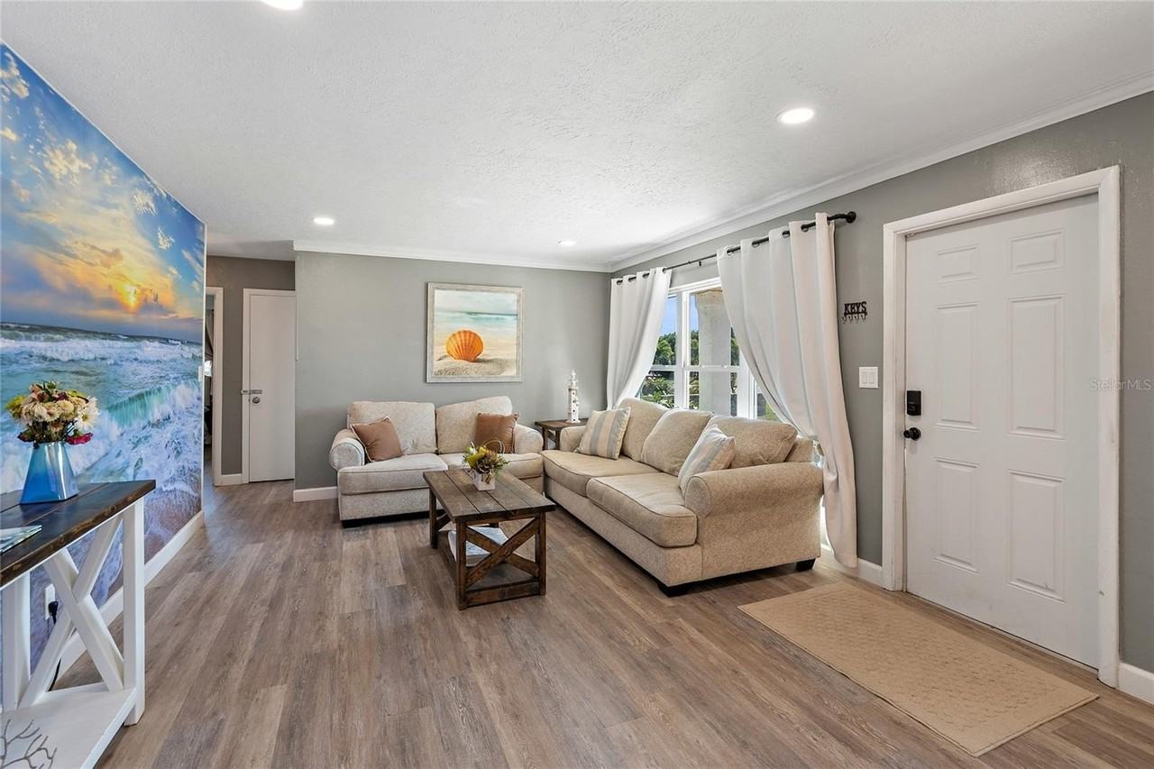 601 Sea Gull Dr - Photo 7 of 45