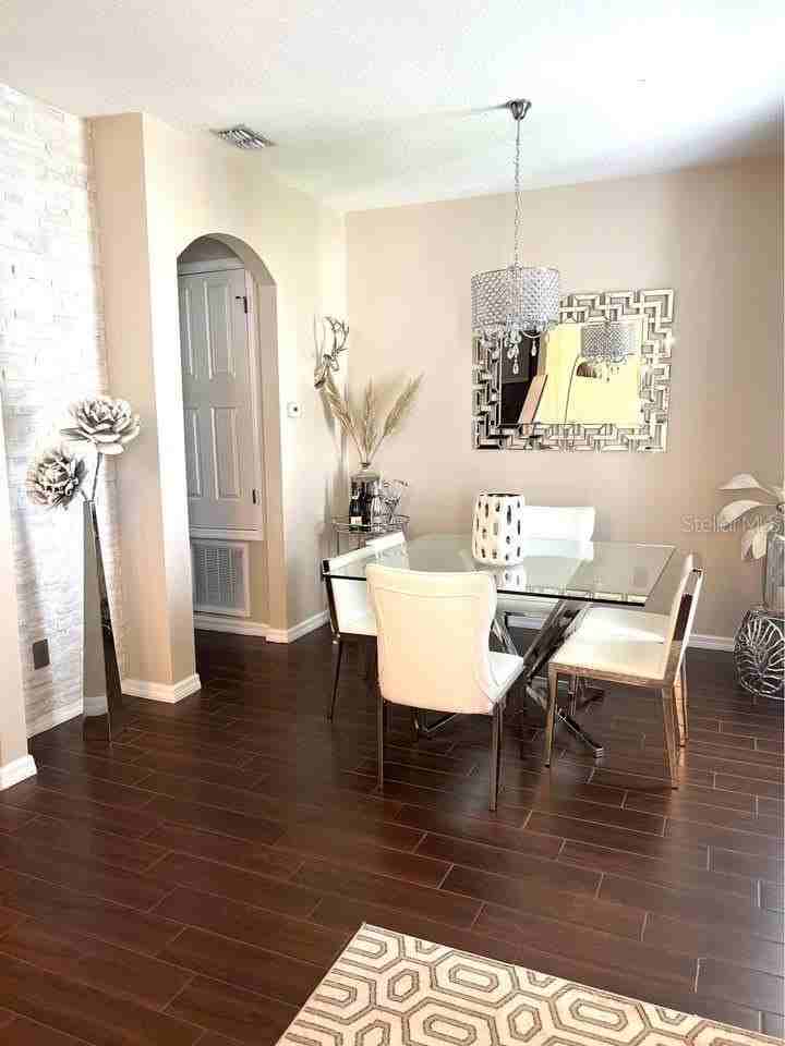 3935 Turow Ln - Photo 4 of 16