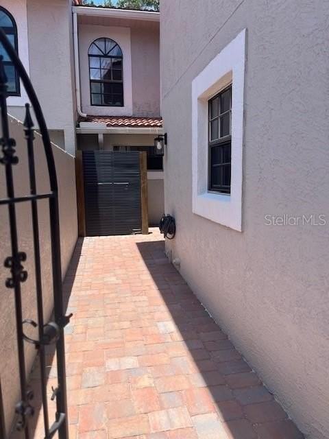 8217 Breeze Cove Ln - Photo 2 of 23