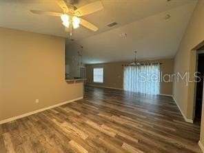 226 Oak Cir - Photo 3 of 14