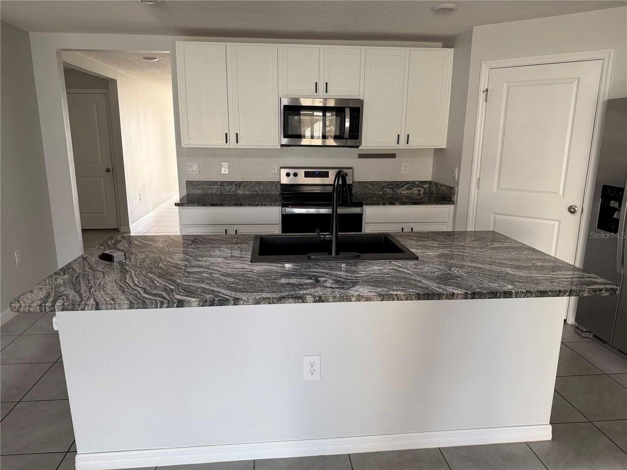 6863 Se 111th Ln - Photo 7 of 25