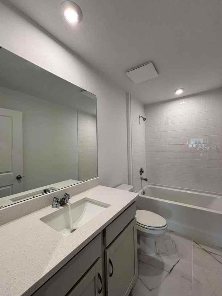 9872 Walkway Dr - Photo 7 of 19