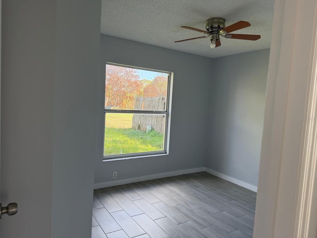 11527 Wingham Ct - Photo 3 of 14