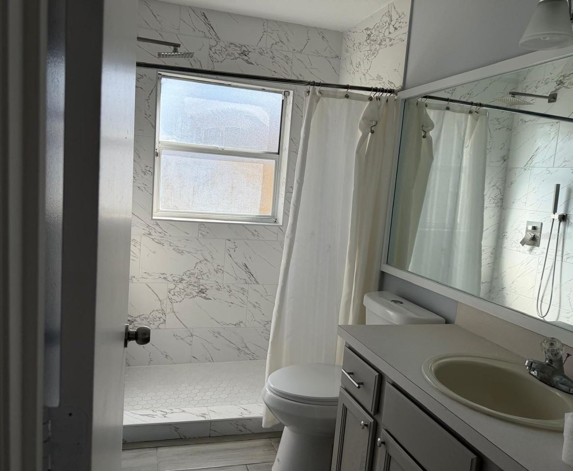 11527 Wingham Ct - Photo 4 of 14