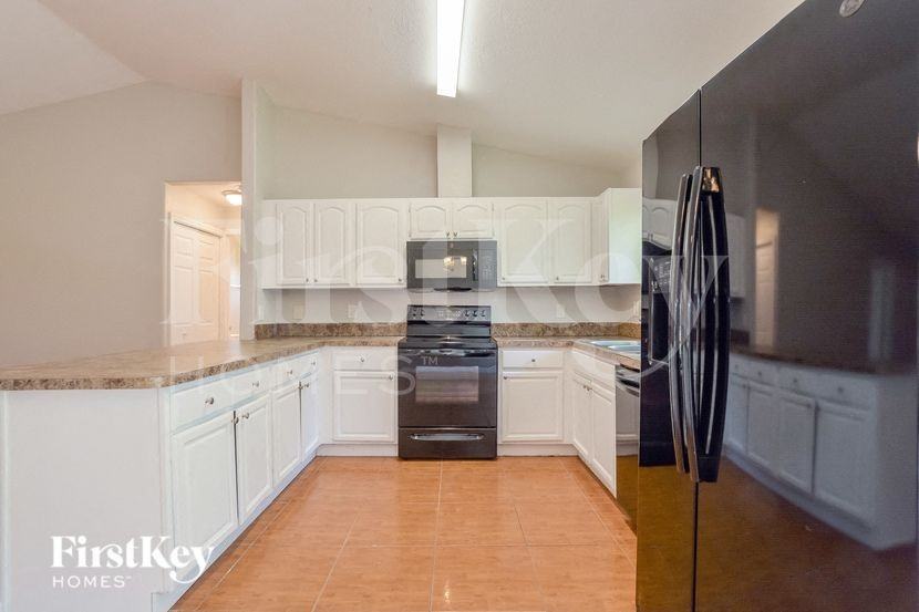 719 Wombat Way - Photo 5 of 15