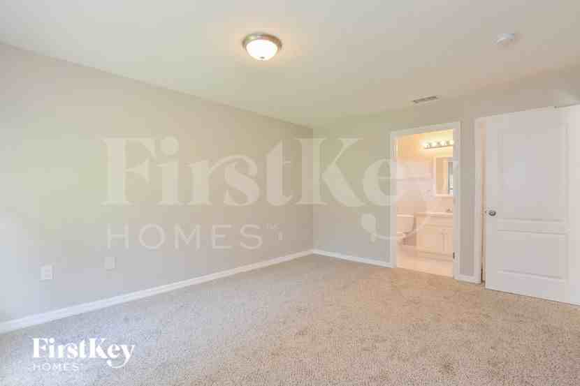 719 Wombat Way - Photo 7 of 15