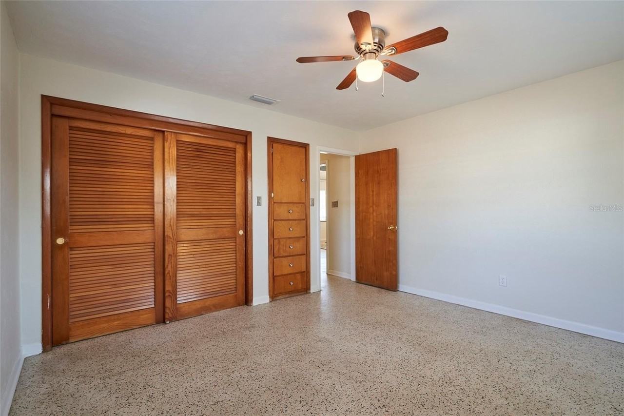 3302 W Gray St - Photo 3 of 27