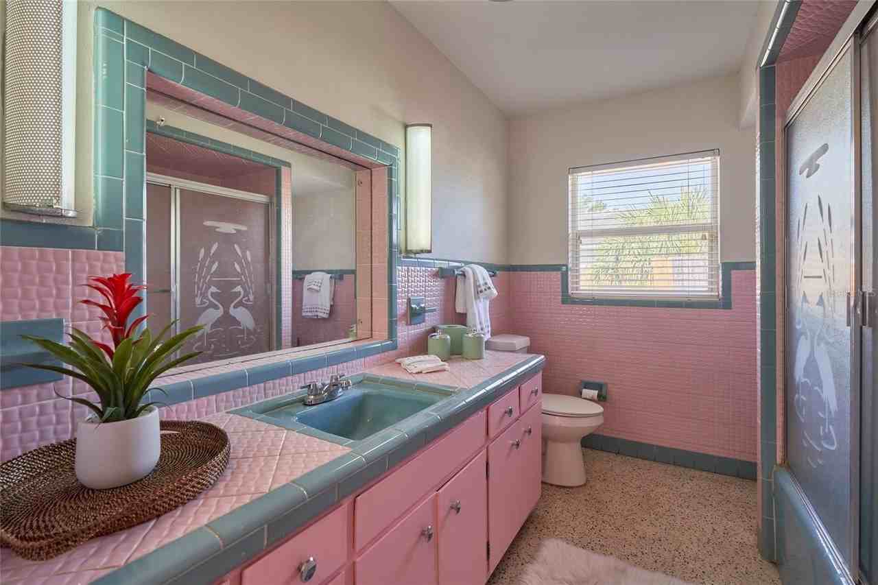 3302 W Gray St - Photo 4 of 27