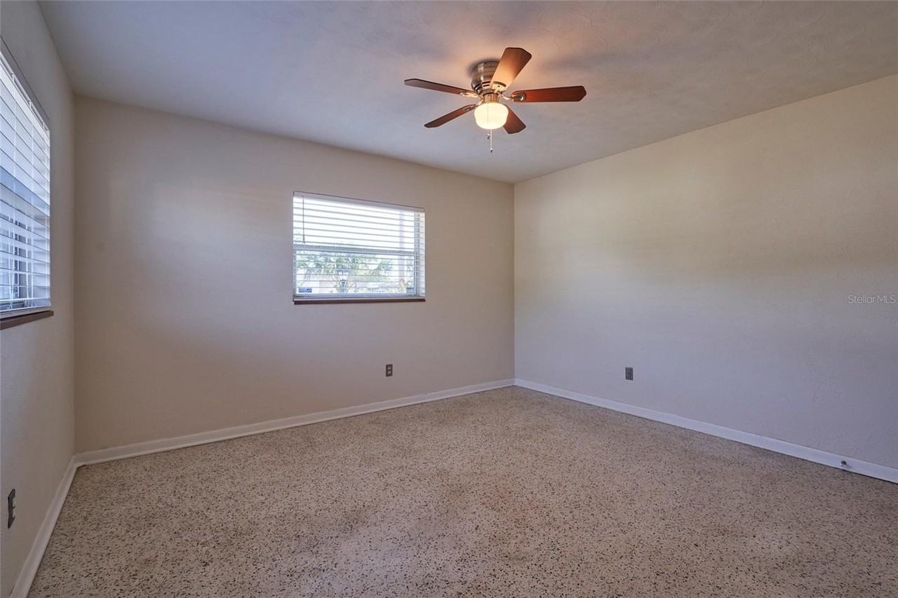 3302 W Gray St - Photo 7 of 27