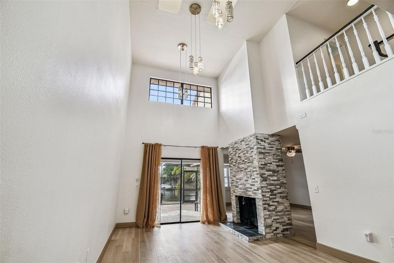 10444 Saint Tropez Pl - Photo 6 of 39