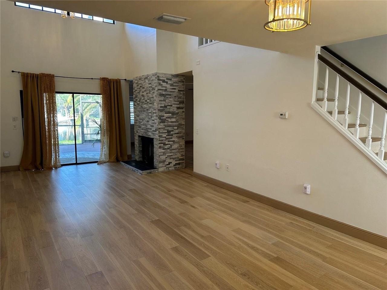 10444 Saint Tropez Pl - Photo 3 of 27