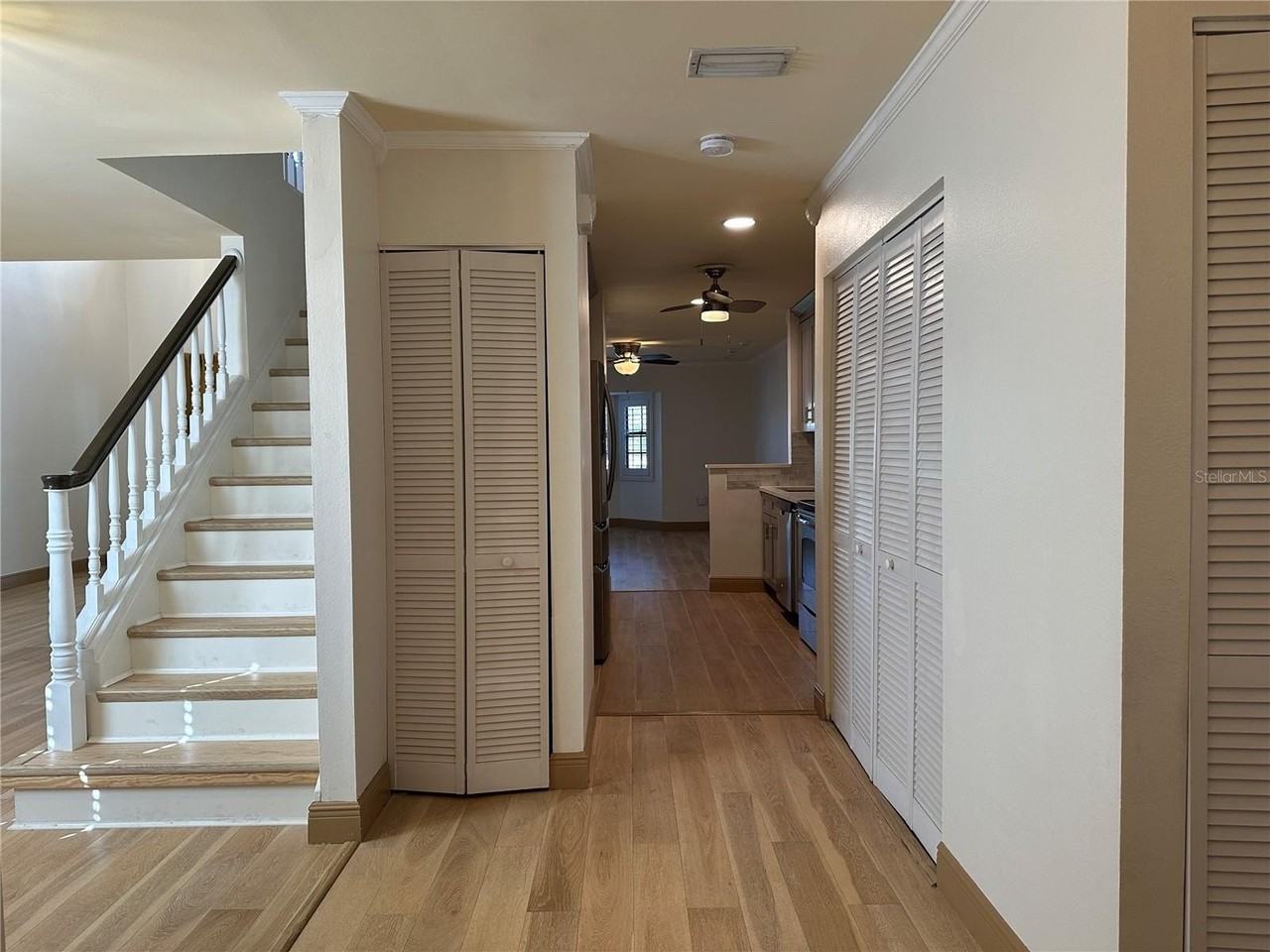 10444 Saint Tropez Pl - Photo 5 of 27