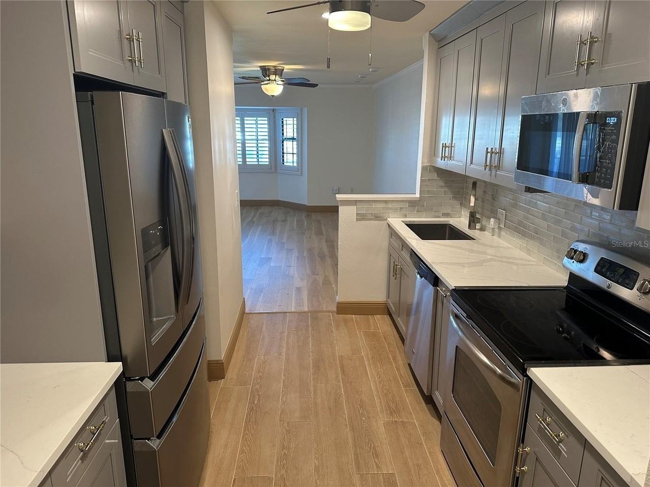 10444 Saint Tropez Pl - Photo 6 of 27