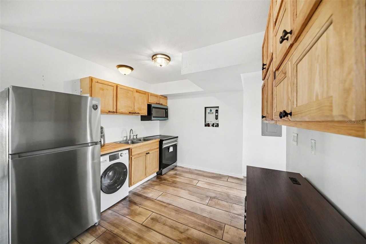 38250 13th Ave - Photo 6 of 21