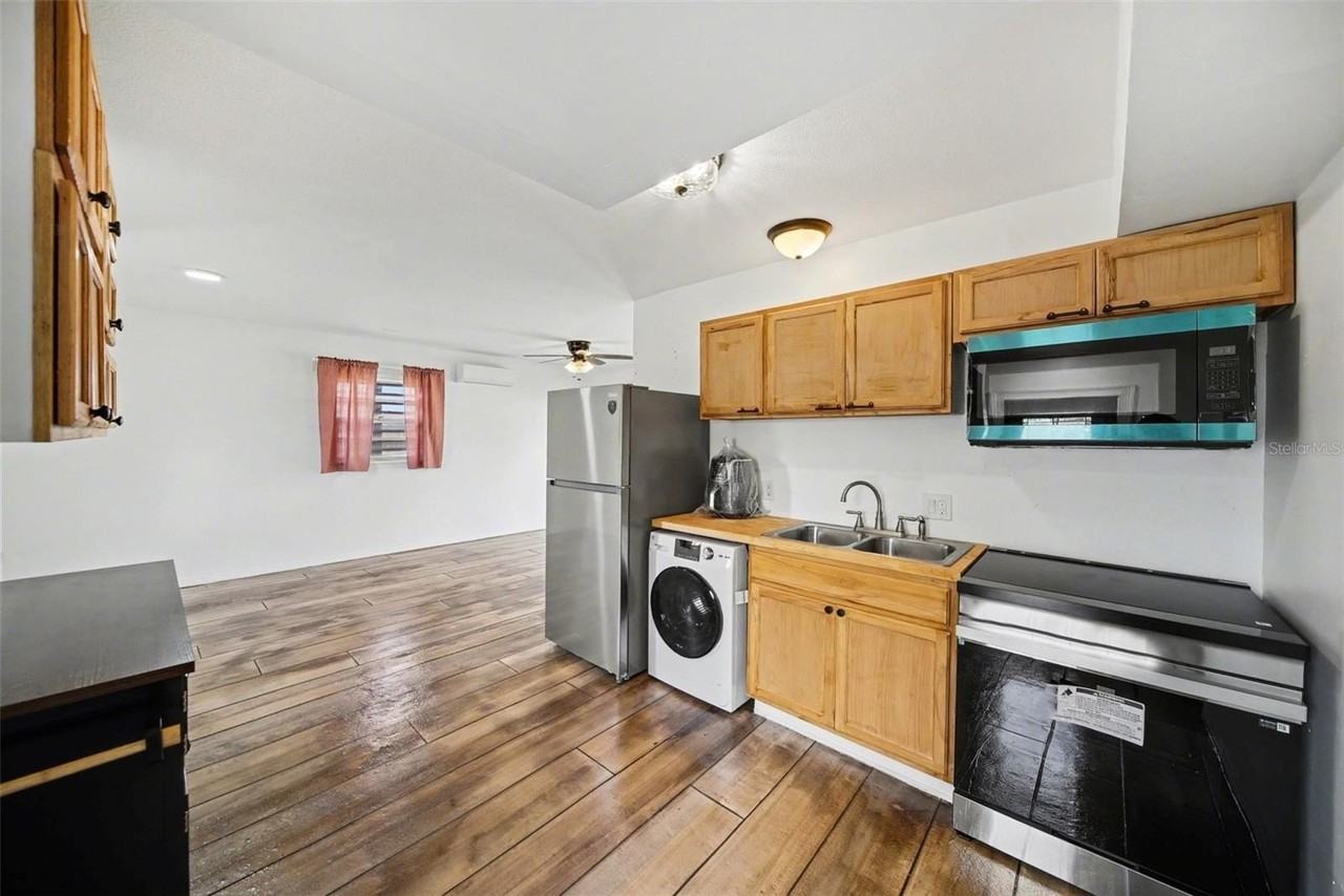 38250 13th Ave - Photo 7 of 21