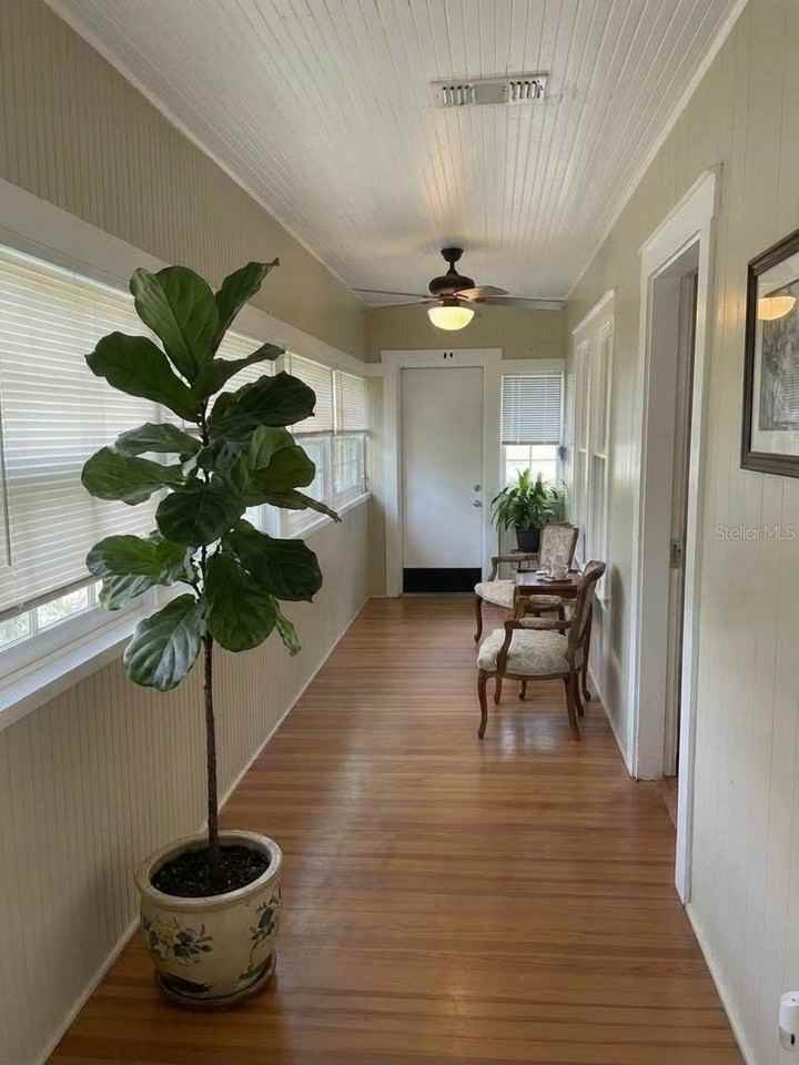 1601 11th St N - Photo 4 of 22