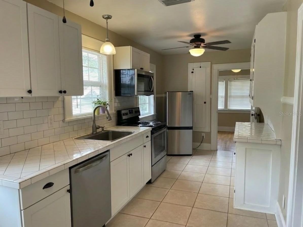 1601 11th St N - Photo 7 of 22