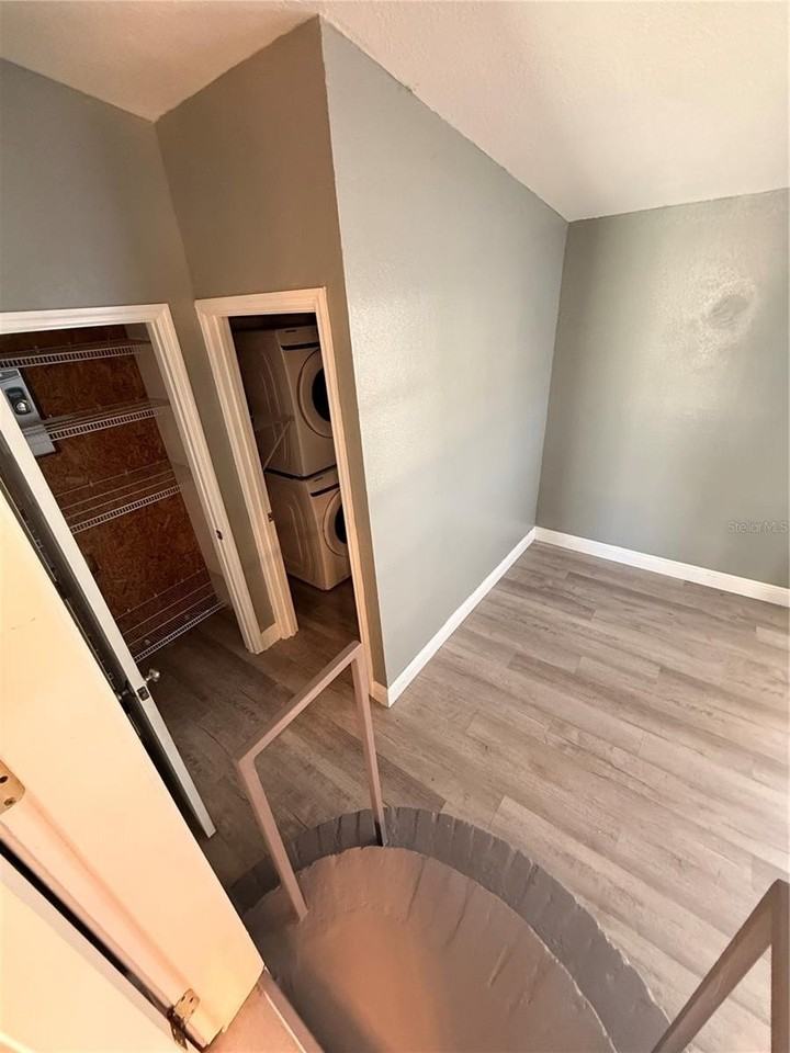 1510 W Powhatan Ave #1 - Photo 7 of 15