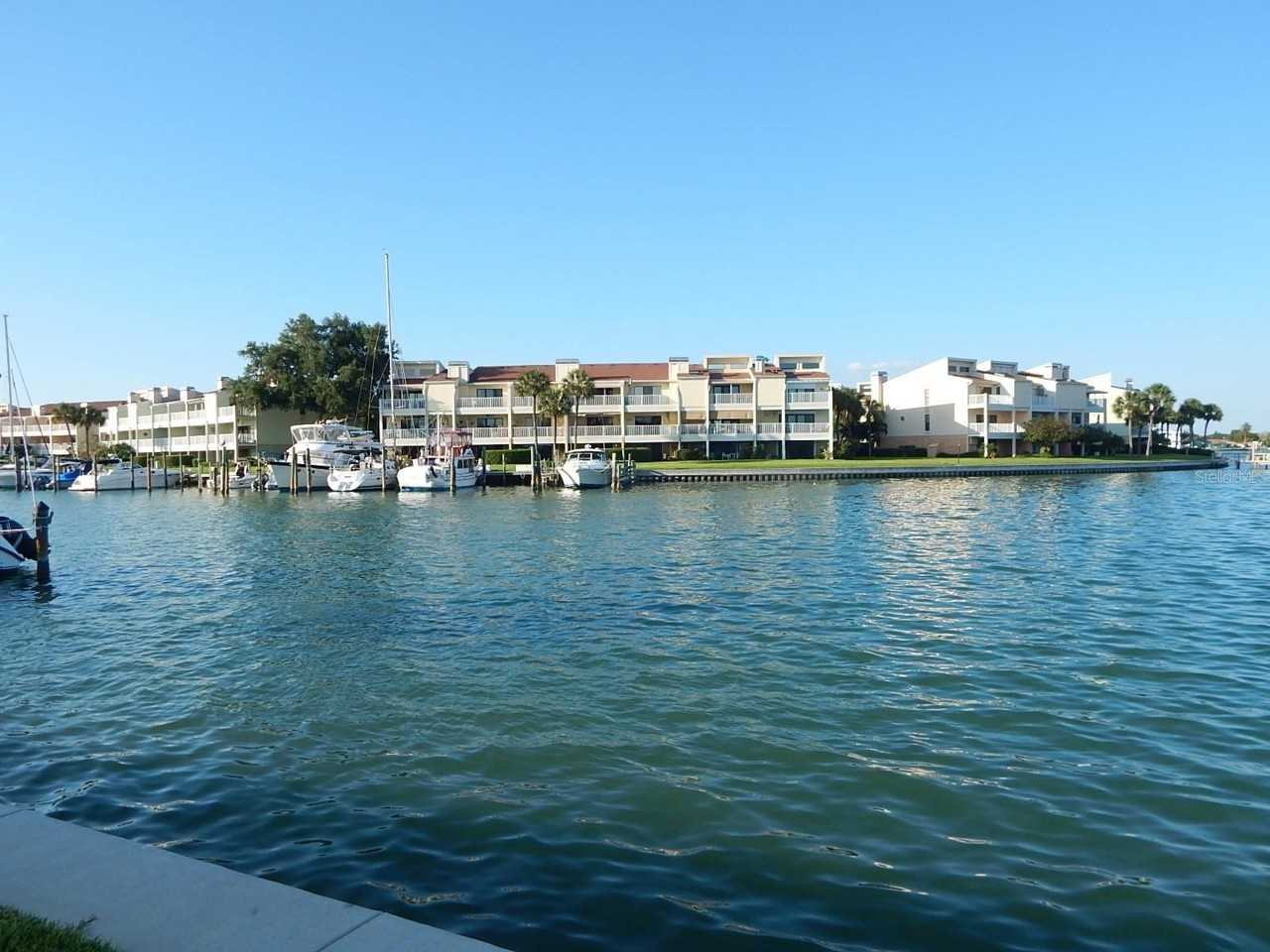 534 Plaza Seville Ct #64 - Photo 7 of 31