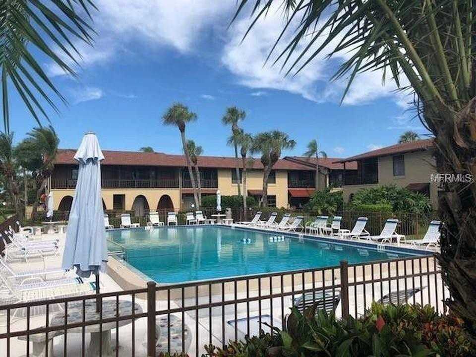 534 Plaza Seville Ct #64 - Photo 3 of 28