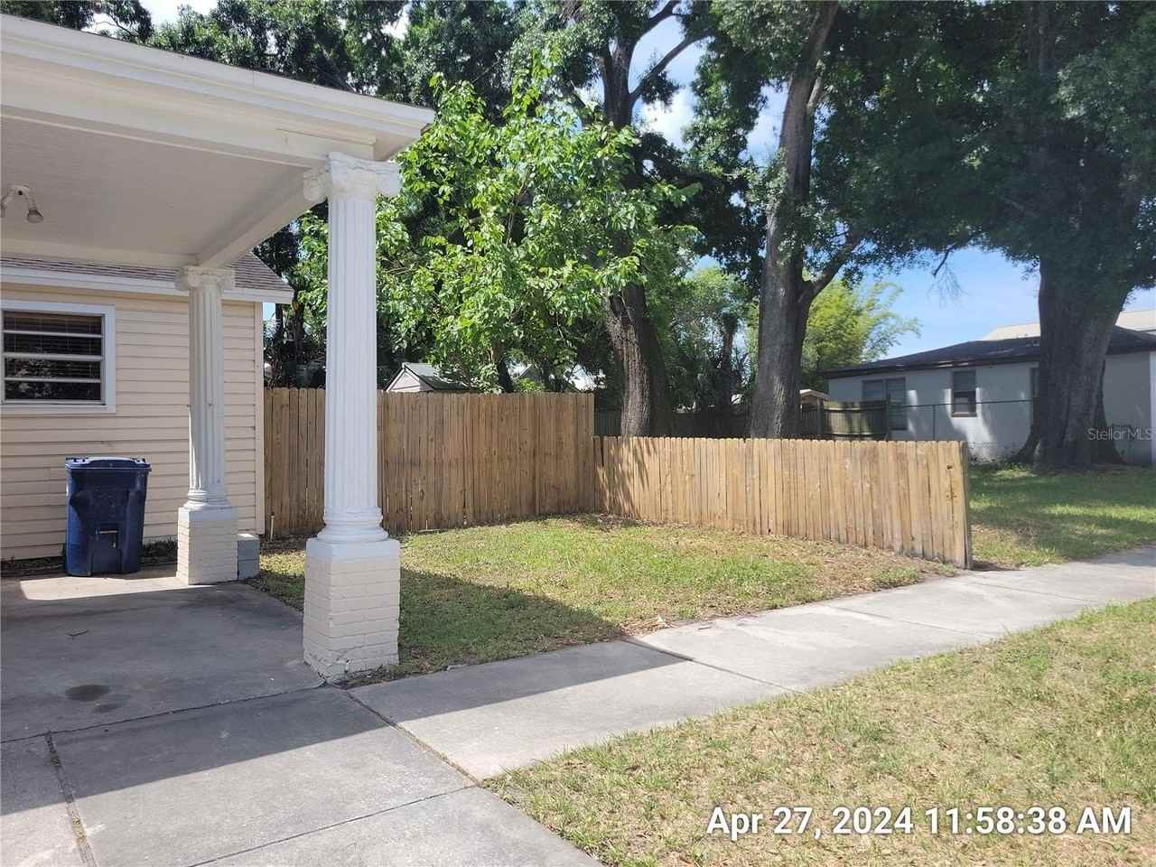 2225 E 10th Ave - Photo 3 of 12