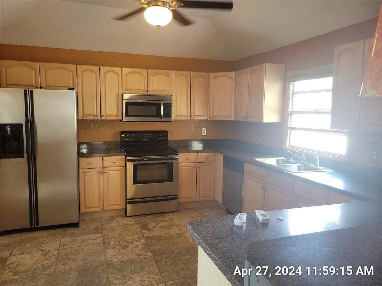 2225 E 10th Ave - Photo 4 of 12