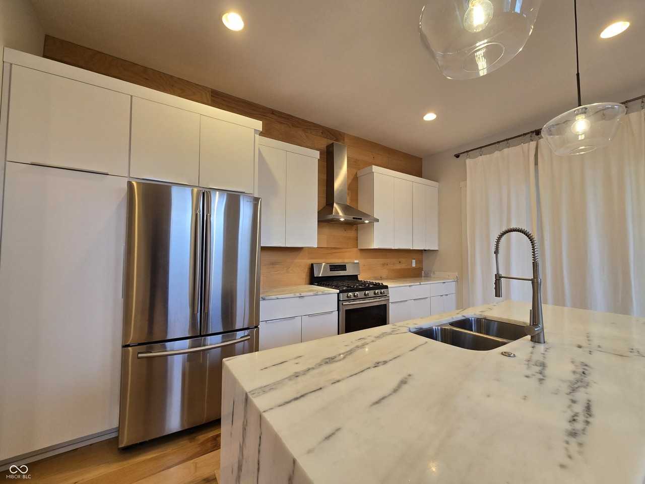 1226 Cottage Ave - Photo 7 of 26