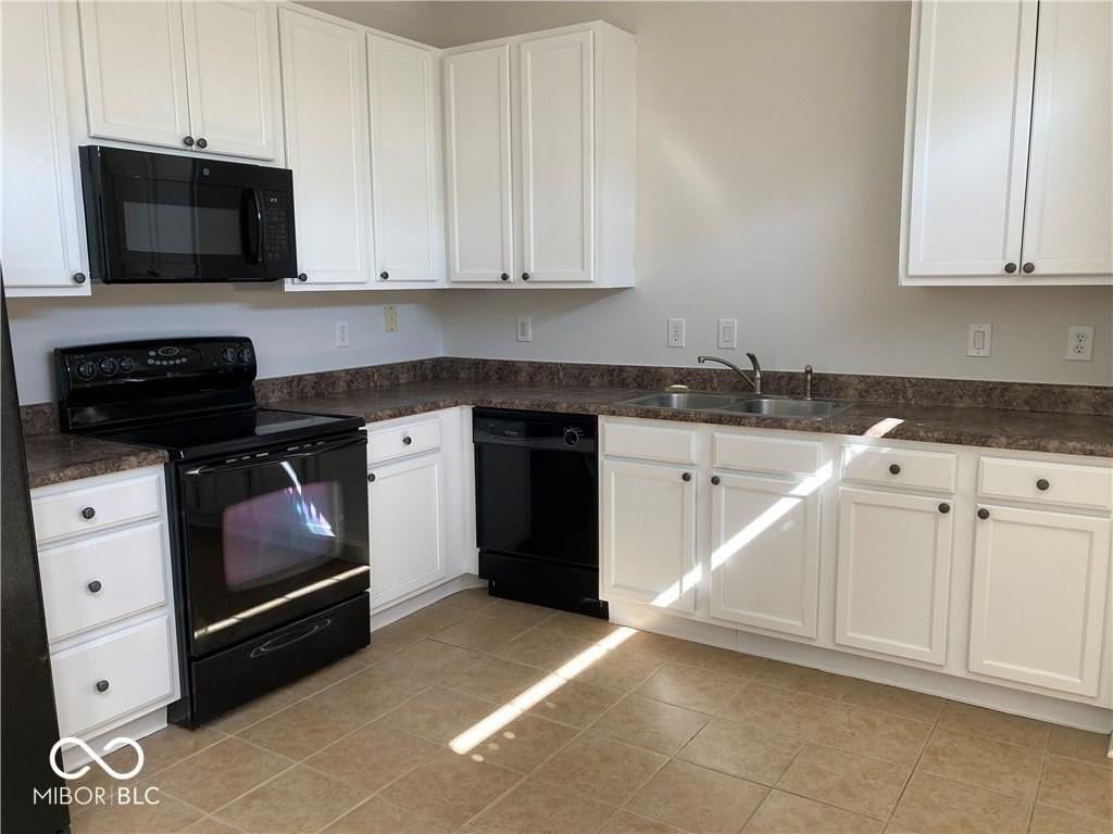 3981 Eldor Flower Dr - Photo 3 of 30