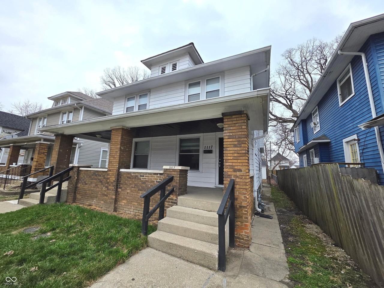 1117 N Tuxedo St - Photo 2 of 18