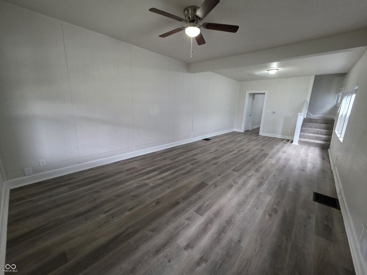 1117 N Tuxedo St - Photo 3 of 18