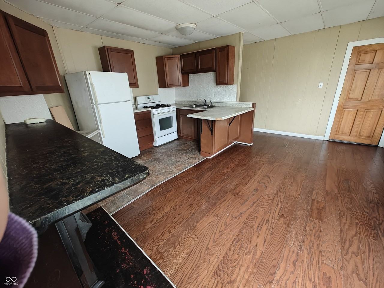 617 W Franklin St #2 - Photo 7 of 11