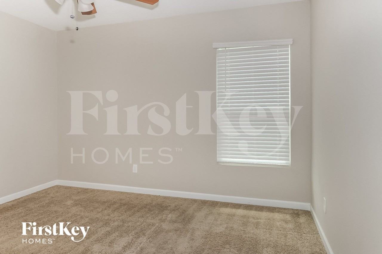 4522 Sw Savona Blvd - Photo 7 of 15