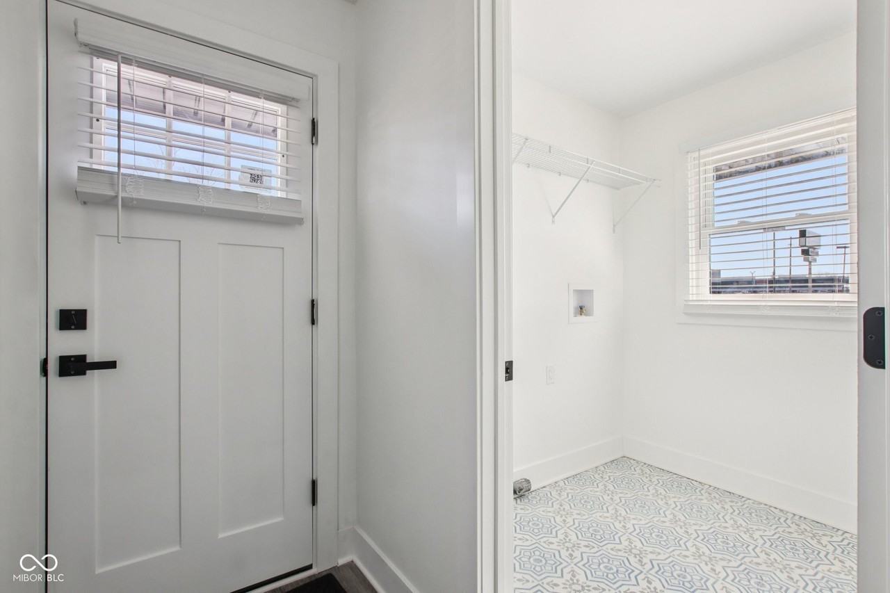 21 N Devon Ave - Photo 5 of 27