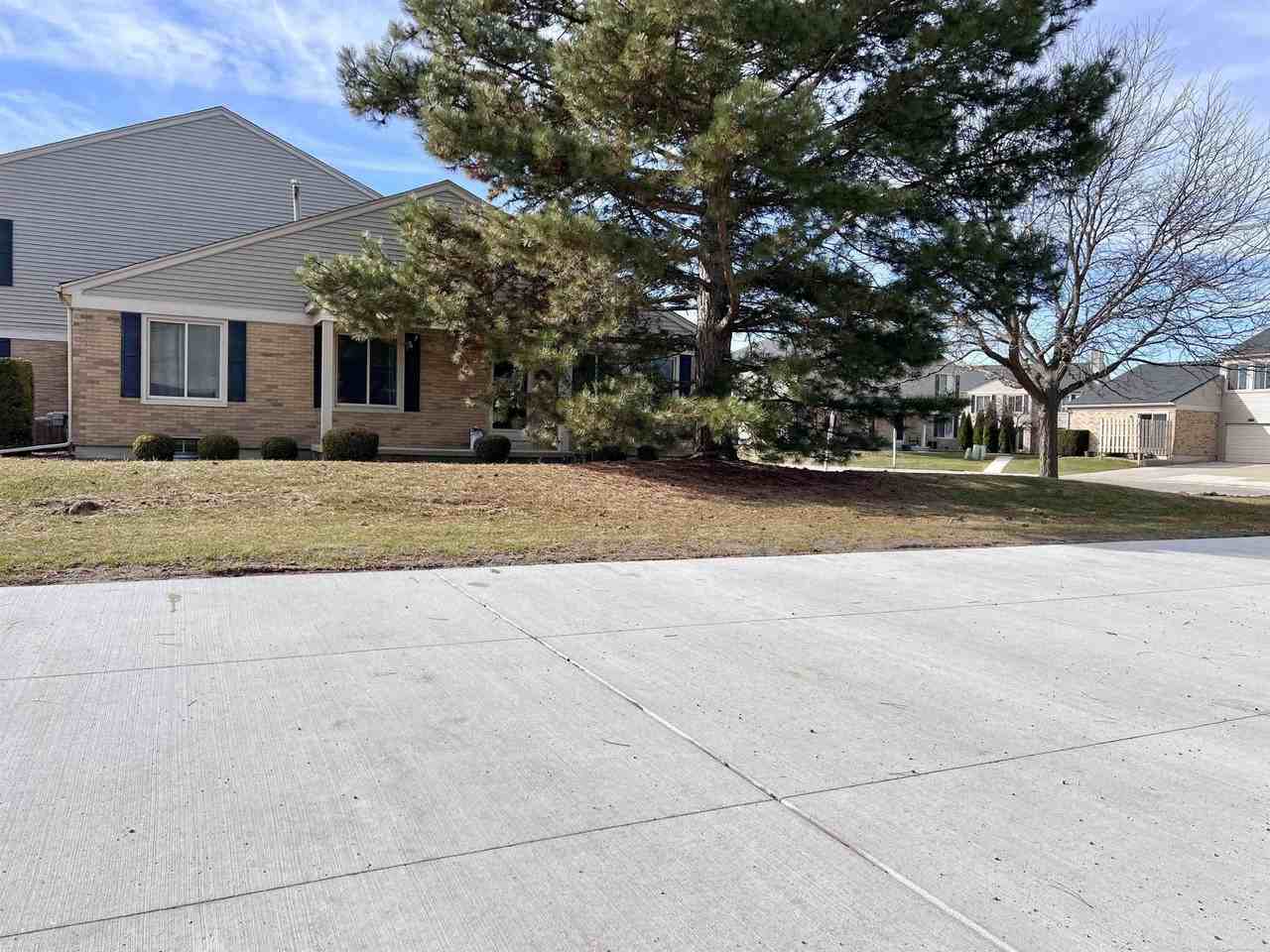44666 Connecticut Ct - Photo 3 of 50